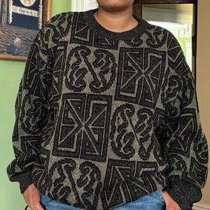 Vintage retro Italy 70s green and black Celtic knit sweater *READ